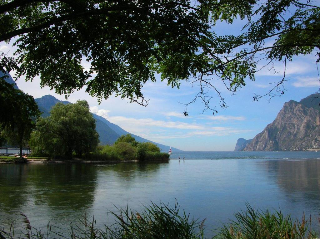 Hotel Villa Claudia Torbole Sul Garda Εξωτερικό φωτογραφία