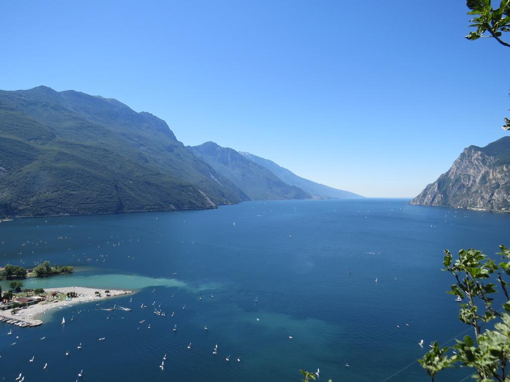 Hotel Villa Claudia Torbole Sul Garda Εξωτερικό φωτογραφία