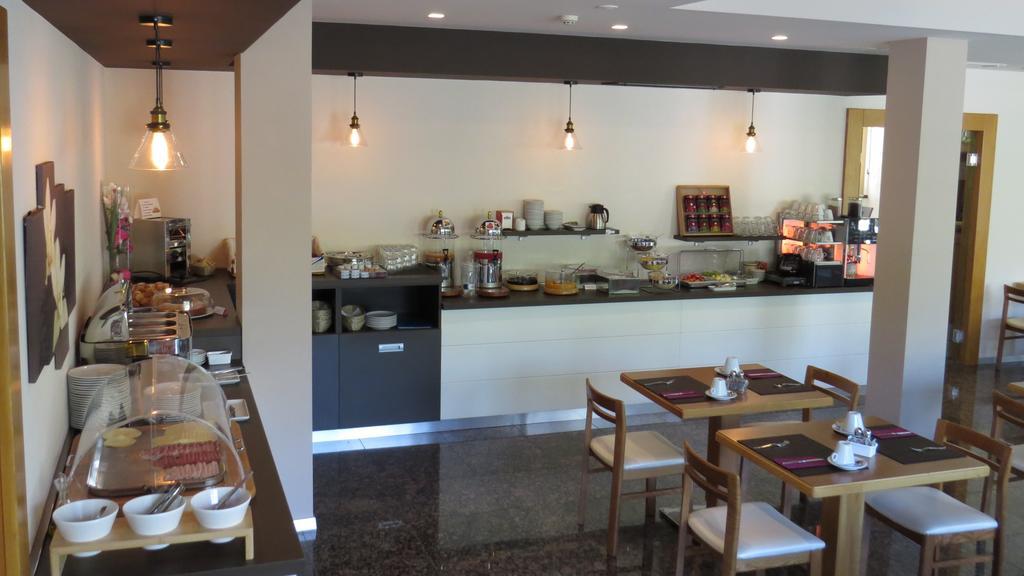 Hotel Villa Claudia Torbole Sul Garda Εξωτερικό φωτογραφία